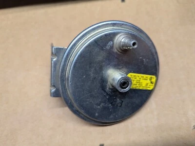 TRIDELTA FS6756-1540 furnace Air Pressure Switch 024-25808-002A - Image 1 of 4