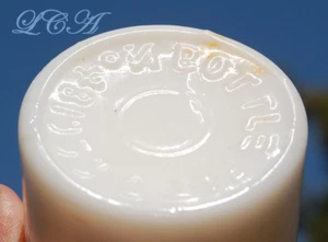 Bonito VIDRIO DE LECHE BLANCA botella de error mal escrita INGRAM'S LECHE CREMA HIERBA - Imagen 1 de 5