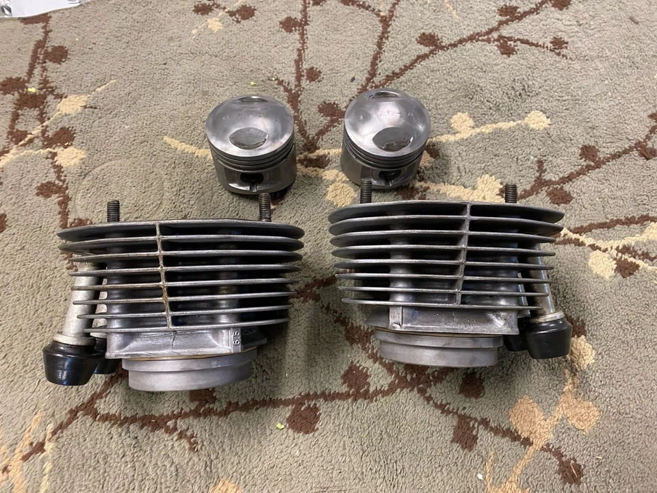 Цилиндры и поршни BMW 1981 R65. Nikasil с подкладкой, 10 500 миль - Изображение 1 из 4