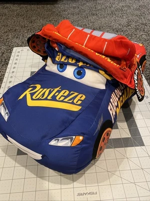 迪士尼汽车 19 英寸变形毛绒枕头蓝色/红色双面 Lightning McQueen — 第 1/4 张图片