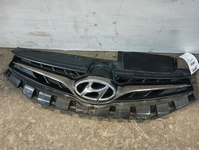 2013-2015 Hyundai ELANTRA Chrome Black Front Center Middle Grille 11235695 - Image 1 of 4