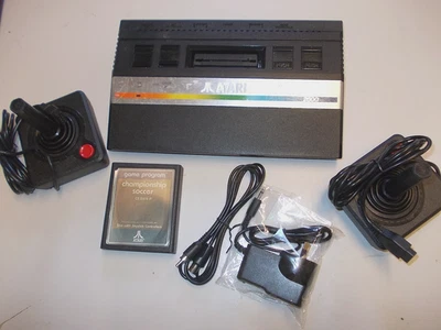 ATARI 2600 JUNIOR CONSOLE 2 x NEW JOYSTICK, POWER SUPPLY & RF LEAD &  1 x GAME - Image 1 of 4