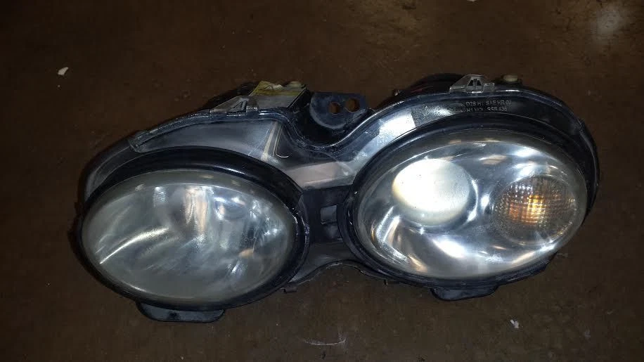 2001 2002 2003 04 05 06 2007 2008 JAGUAR X TYPE LEFT DRIVER HALOGEN HEADLIGHT - Image 1 of 1