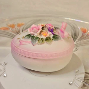 Vtg Lefton Egg Hand Painted Porcelain Bisque Floral Lid W/Genuine Arrowhead. - Picture 1 of 9