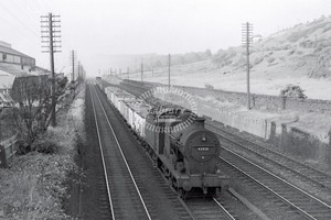 PHOTO BR British Railways Steam Locomotive Class 4F-B 43931 at Shipley in 1961