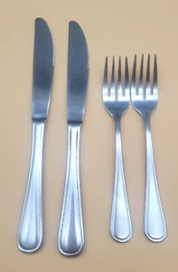 Oneida Accord 4er Set Edelstahl 2 Salatgabeln - 6 1/2" 2 - Messer 9" - Bild 1 von 7
