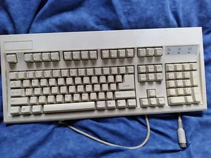 KeyTronic E03601QL-C 5-pin Mechanical Terminal Keyboard Mexico TESTED - Picture 1 of 9