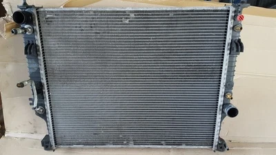 RADIATORE ACQUA PER MERCEDES CLASSE M ML W164 REF A2515000304 - Immagine 1 di 4