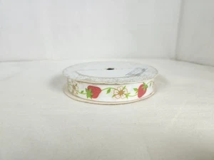 Vintage Strawberries And Flowers Ribbon - Picture 1 of 3