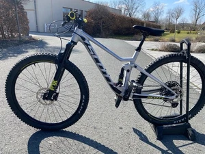 Scott spark 700 Kinder Mountainbike 27.5 Zoll Alu Frame - Bild 1 von 7