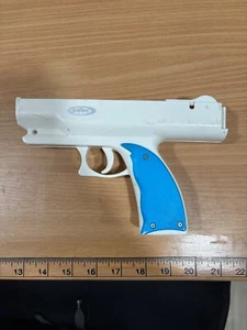 Intec White/Blue light GUN Pistol Blaster RARE! NINTENDO WII, NYKO PERFECT SHOT - Picture 1 of 2
