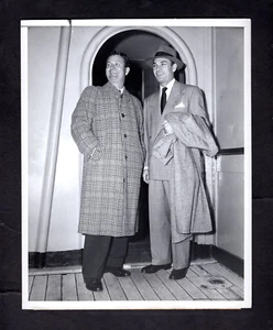 Ben Hogan & Jimmy Demaret return on Queen Mary 1949 Ryder Cup Golf Press Photo - Picture 1 of 2