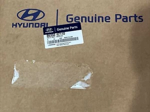 HYUNDAI OEM 15-16 Santa Fe Front Bumper-Grille Assembly 863504Z110 - Picture 1 of 8