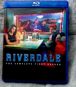 Riverdale: The Complete First Season (Blu-ray, 2017) - Imagen 1 de 5