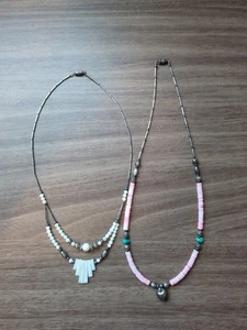 Lot of 2 Vintage Beaded Necklaces Pink Heishi & White Multi Strand Shell Pendant - Picture 1 of 13