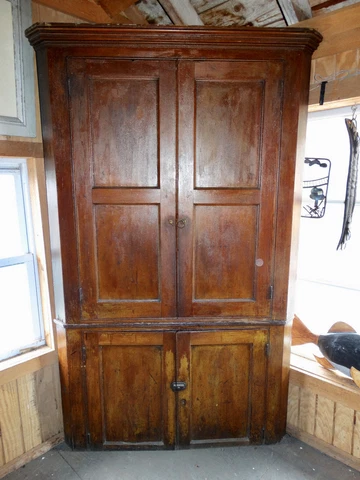 LARGE ORIGINAL ANTIQUE PRIMITIVE CORNER CABINET Cover
