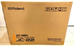 Roland JC-22 Jazz Chorus Compact Guitar Combo Amplifier Negro De Japón 12 kg - Imagen 1 de 12