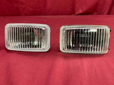 NOS OEM Saturn Chevrolet Beretta Buick Angled Lens Fog Lamp Light PAIR - Image 1 of 4