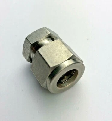 Swagelok SS-600-C, 316 Edelstahl Kappe für 3/8 Zoll OD Schlauch. 2 Stück.