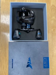 KastKing Crixus Baitcasting Reel - Picture 1 of 4