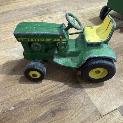Tractor de césped John Deere 140 diecast escala 1:16 juguete de colección con juguete Hubley Kiddie Foto 1 de 4