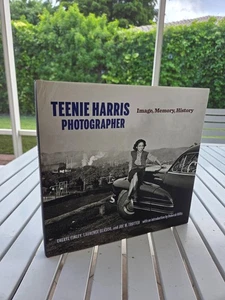 TEENIE HARRIS PHOTOGRAPHER, IMAGE, MEMORY, HISTORY BY JOW W. TROTTER 2011 SIGNED - Picture 1 of 2
