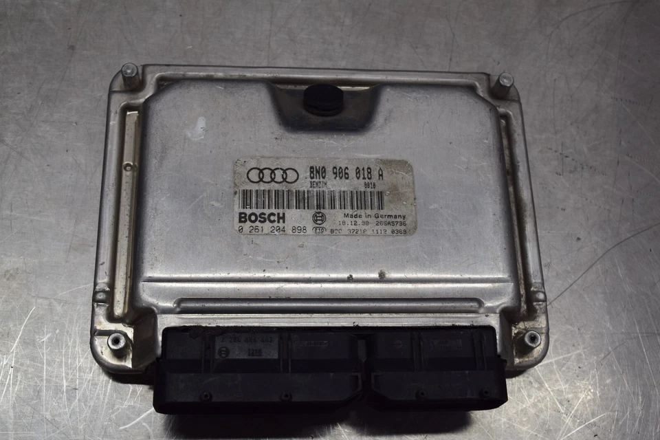 8N0906018A Centralina motore per AUDI TT COUPE ROADSTER (8N3/8N9) 1999 - Immagine 1 di 1