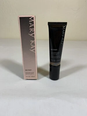 Mary Kay CC Cream Sunscreen Broad Spectrum SPF 15  Very Deep 1 fl oz EXP-03/19 - Image 1 of 2