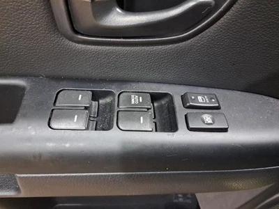 Interruptor de ventana de puerta delantera del lado del conductor Lh 2013 Soul Sku#4272592 Foto 1 de 4