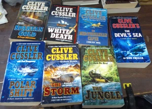 Lot of 7 Clive Cussler Paperback Books Sparten Gold Polar shift White Death - Picture 1 of 2