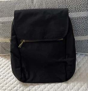 Travelon Anti-Theft Backpack/Crossbody Bag Pack Locking Zippers Anti Slash - Picture 1 of 7