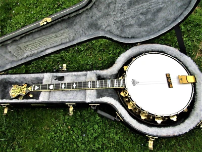 VEGA ARTIST TENOR BANJO, 1926, TUBAPHONE TONE RING. FANCY INLAYS, CARVED HEEL - Image 1 of 4