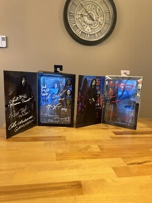 Лот товаров NECA Scream Ghostface NYCC 2023 Эксклюзивный Литой с Подписью Lillard/Neve/Skeet JSA - Изображение 1 из 4