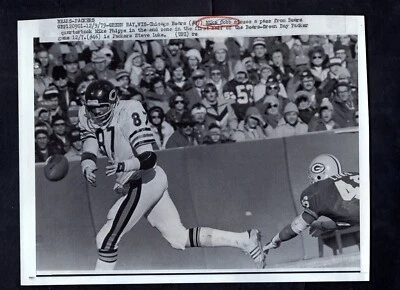 Chicago Bears Football LOT 5 Press Photos Mike Cobb Mark Carrier Wally Chambers - Image 1 of 4