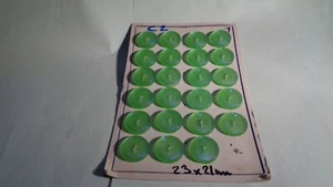 BOUTONS - LOT 23 BOUTONS 21 mm - 1930/50 - VERT CLAIR - 2 TR - LOT 115 - Picture 1 of 2