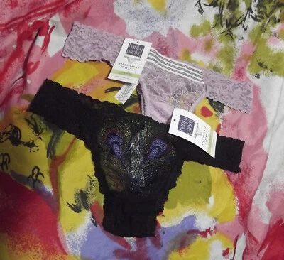 2 NEW HANKY PANKY 1P1674 LINETTE & 8M1676 DOLORES DIAMOND THONG PANTIES OS 2-12 - Image 1 of 3