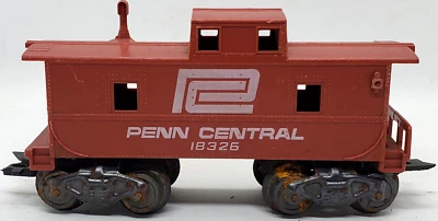 Vintage Marx O Scale: Penn Central #18326 Cupola Caboose, RED. USA. Metal Trucks - Image 1 of 4
