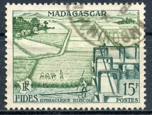 TIMBRE DE MADAGASCAR N°330 OBLITERE HYDRAULIQUE RIZICOLE - Photo 1/1