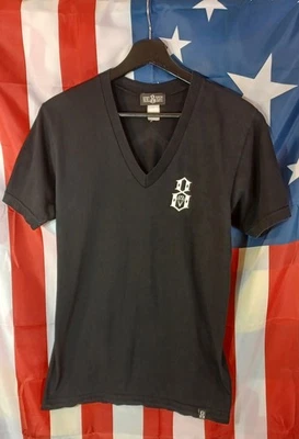 Vintage Rebel 8 V Neck Shirt 2000s Mike Giant Skater Goth Punk Graffiti Art 🔥🔥 - Image 1 of 4