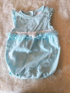 Mono de una pieza con ojales azules para bebé de 6-12 meses - Imagen 1 de 5