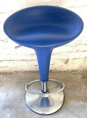 Designklassiker Magis Bombo Barhocker Hocker blau - Bild 1 von 4