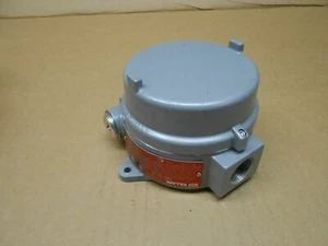 RAYCHEM #RMI-JB3 Enclosure, 4.8 in. W x 5.24 in. H x 3.19 in. D, Screw - Picture 1 of 1