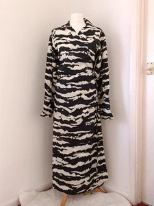 H&M Size 12-14 Medium Zebra Animal Print Bell Sleeve Wrap Dress / Beach Cover - Picture 1 of 11