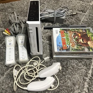 Console Wii compatibile GameCube completa di 5 giochi. Donkey Kong colori sonici - Foto 1 di 7