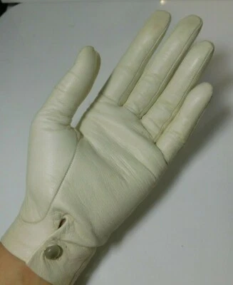 Guantes de cuero genuino BONWIT TELLER suaves blancos hechos en Francia para dama 7 Foto 1 de 4