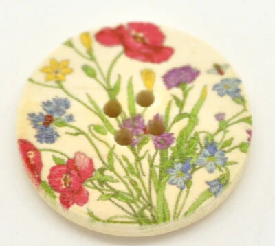 Pack of 6 Beautiful Summer Flower Wooden Buttons 30mm - Image 1 of 2