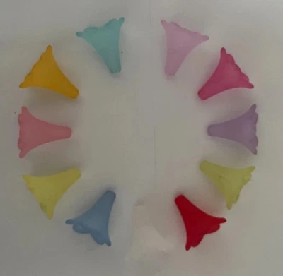 20 x FROSTED LUCITE ACRYLIC TRUMPET FLOWER BEAD GUARDIAN ANGEL 22mm MIXED COLS - Image 1 of 2
