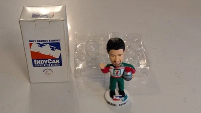 Serie Bobblehead Indy Car firmada por Michael Andretti con caja original. Foto 1 de 4
