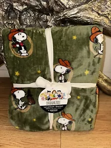 Peanuts Snoopy Cowboy Green Blanket Twin 60x90 Velvet Soft Fall - Picture 1 of 2