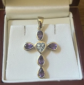 9ct Yellow Gold Blue Topaz & Amethyst Cross Pendant , 3.5g, 1 1/2 Inches Length - Picture 1 of 5